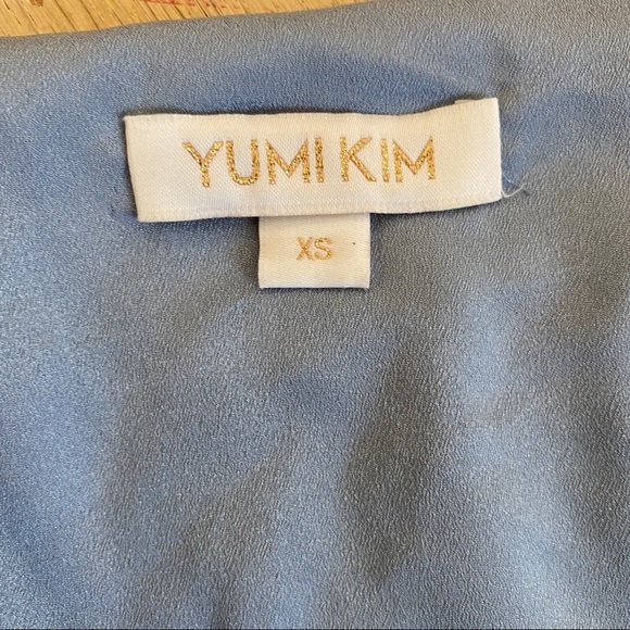 Yumi Kim blue silk blend button up floral top NWOT - Picture 7 of 8